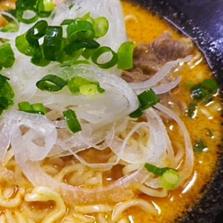 レッドカレーココナッツラーメン